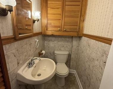 1227 Georgetown Road - Photo Thumbnail 8