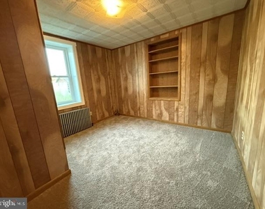 1227 Georgetown Road - Photo Thumbnail 10