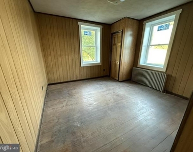 1227 Georgetown Road - Photo Thumbnail 11