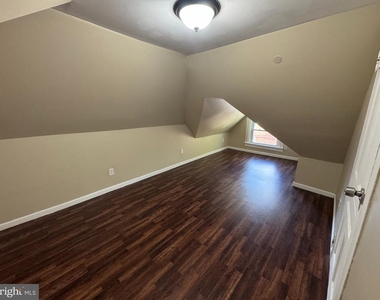 410 Folcroft Avenue - Photo Thumbnail 12