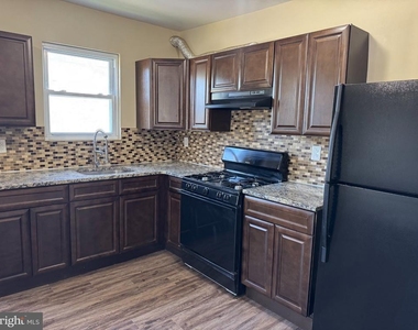 410 Folcroft Avenue - Photo Thumbnail 4