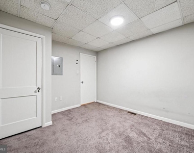 271 N Wycombe Avenue - Photo Thumbnail 13