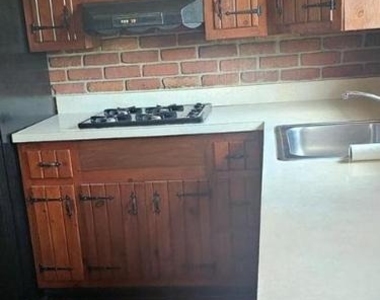 9 Princeton Avenue - Photo Thumbnail 8