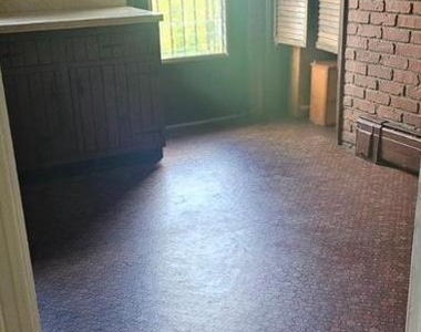 9 Princeton Avenue - Photo Thumbnail 9