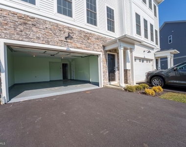 259 Red Leaf Lane - Photo Thumbnail 2