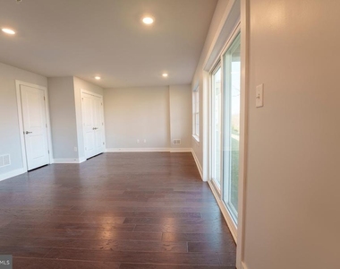 259 Red Leaf Lane - Photo Thumbnail 16