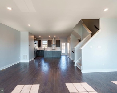 259 Red Leaf Lane - Photo Thumbnail 12