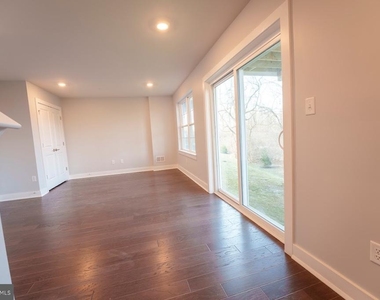 259 Red Leaf Lane - Photo Thumbnail 17