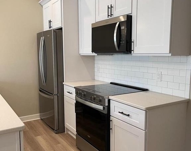 189 Bridge Street - Photo Thumbnail 2
