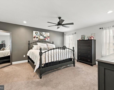 16728 River View Circle - Photo Thumbnail 10