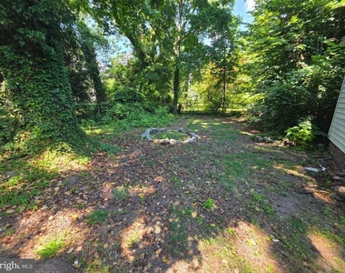 277 E Broadway - Photo Thumbnail 20