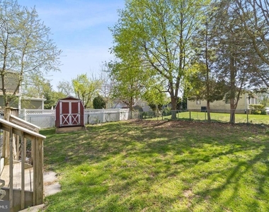 113 New Hillcrest Avenue - Photo Thumbnail 12