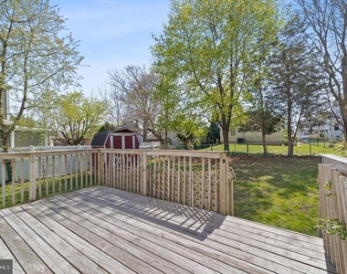113 New Hillcrest Avenue - Photo Thumbnail 9