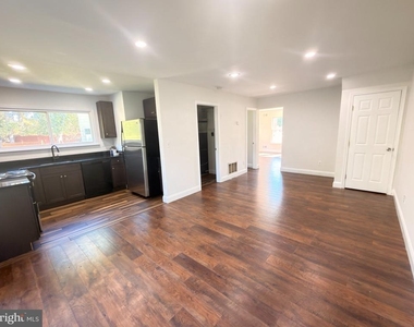 12 Corona Court - Photo Thumbnail 6