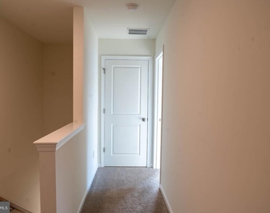 12 Whaler Drive - Photo Thumbnail 9