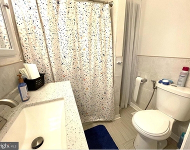 4705 Camden Avenue - Photo Thumbnail 7