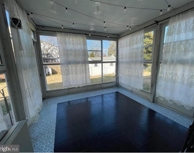 4705 Camden Avenue - Photo Thumbnail 13