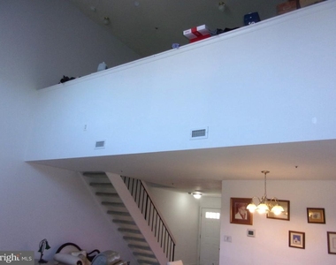 4038 Main Street - Photo Thumbnail 11