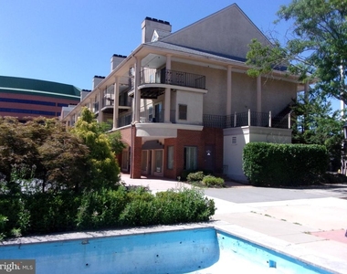 4038 Main Street - Photo Thumbnail 23