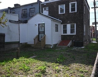 901 Fairview Street - Photo Thumbnail 7