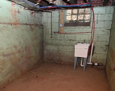 901 Fairview Street - Photo Thumbnail 17