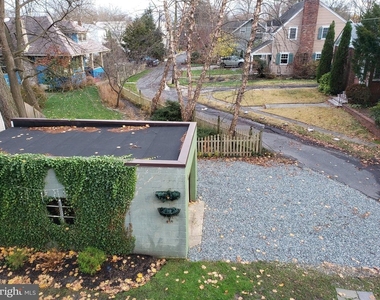304 W Collings Avenue - Photo Thumbnail 12
