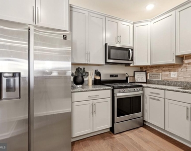 5323 Palomino Court - Photo Thumbnail 12