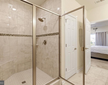 5323 Palomino Court - Photo Thumbnail 6