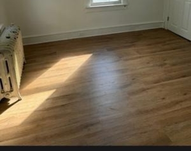 215 Chestnut Avenue - Photo Thumbnail 3
