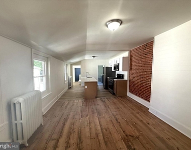 116 E Broad Street - Photo Thumbnail 2