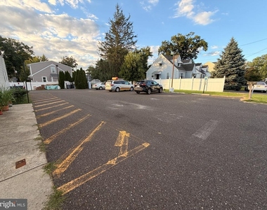 7 E Mill Road - Photo Thumbnail 12