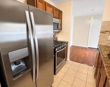 1605 Woodhollow Drive - Photo Thumbnail 3
