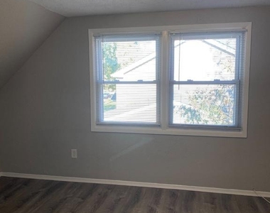 185 Hazelwood Circle - Photo Thumbnail 22