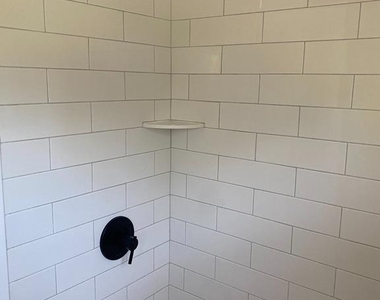 185 Hazelwood Circle - Photo Thumbnail 16