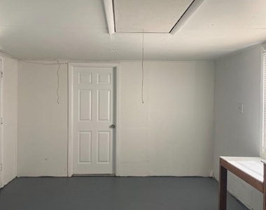 185 Hazelwood Circle - Photo Thumbnail 29