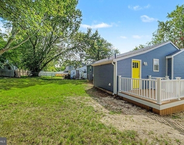1030 Neumark Avenue - Photo Thumbnail 23