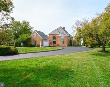 309 Blue Bay Road - Photo Thumbnail 40