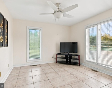 309 Blue Bay Road - Photo Thumbnail 15