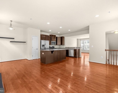 4815 Forest Pines Drive - Photo Thumbnail 11