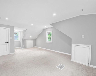 6902 21st Avenue - Photo Thumbnail 16