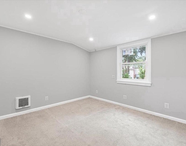 6902 21st Avenue - Photo Thumbnail 18