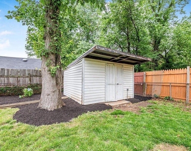 6902 21st Avenue - Photo Thumbnail 3