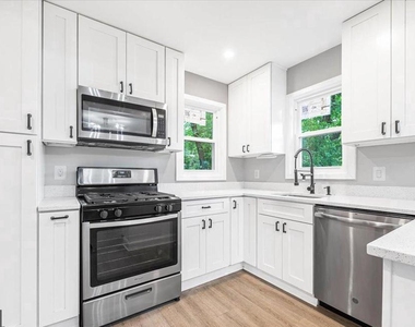 6902 21st Avenue - Photo Thumbnail 24