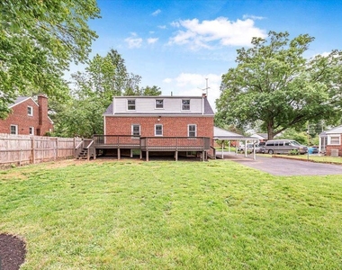6902 21st Avenue - Photo Thumbnail 1