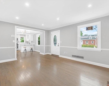6902 21st Avenue - Photo Thumbnail 26