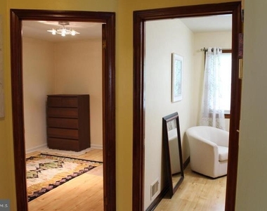 8508 63rd Avenue - Photo Thumbnail 13