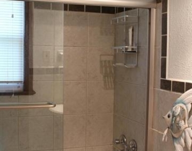8508 63rd Avenue - Photo Thumbnail 12