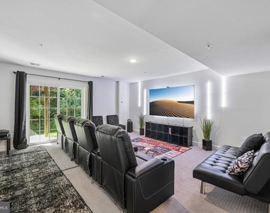 9123 Fox Stream Way - Photo Thumbnail 42