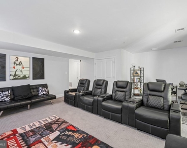 9123 Fox Stream Way - Photo Thumbnail 47