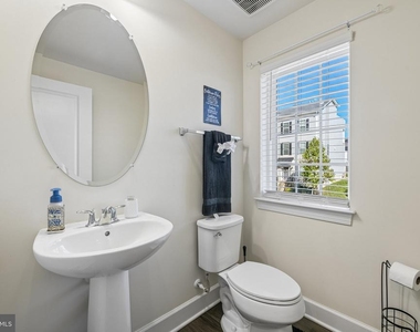 9123 Fox Stream Way - Photo Thumbnail 41